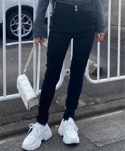 NANEA(ナネア)の「ハイウエストストレッチデニムスキニーパンツ(デニムパンツ・レディース・チャコールグレー/ネイビー/ブラック/サックスブルー・X-LARGE/MEDIUM/LARGE/SMALL)」の17枚目の写真