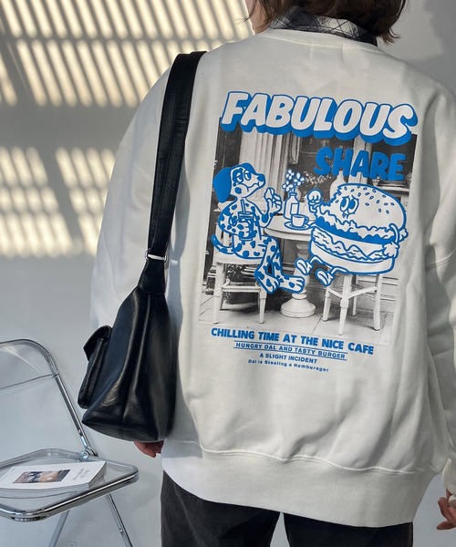 AS KNOW AS plus(アズノゥアズプラス)の「☆ジャンクフード 発泡プリント ビッグプルオーバー【UNISEX ITEM】(スウェット・レディース・オフホワイト/ブルー/ブラック/オートミール/ホワイト系/レッド系/アイボリー系/ブラック系/レッド/ブラック系4/アイボリー系4/ホワイト系4/レッド系4/グリーン/ピンク/ブルー系4/ピンク系5/アイボリー系5/ブラック系5/ホワイト系5・FREE)」の5枚目の写真