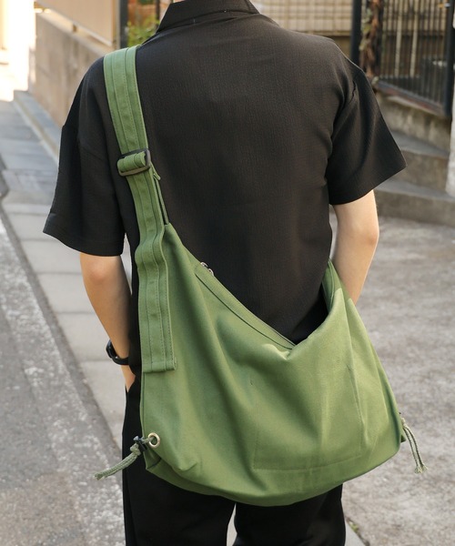 ROOPTOKYO（ループトウキョウ）の「カラーナイロンショルダーバッグ（ショルダーバッグ・メンズ・オレンジ/カーキ/ホワイト/ブラック・FREE）」の15枚目の写真