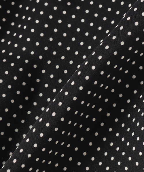 EDIFICE（エディフィス）の「EDIFICE オリジナル シルクドット ストール（ストール/ショール・メンズ・ネイビー/ブラック・FREE）」の7枚目の写真