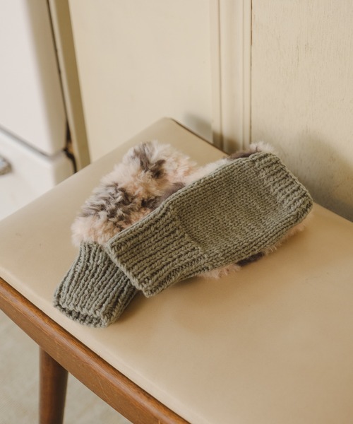 Kastane(カスタネ)の「【2023AWカタログ掲載】ファーニットアームウォーマー(アームカバー・レディース・グレー/アイボリー・FREE)」の9枚目の写真