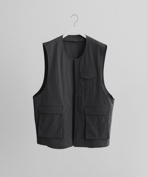 remer（リメール）の「loose UNITY layer vest / ルーズユニティレイヤーベスト（セットアップ対応）（ベスト・メンズ・チャコールグレー/ブラック・LARGE/MEDIUM/SMALL）」の2枚目の写真