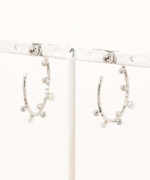 MOUSSY(マウジー)の「GRAINS HOOP イヤリング(ピアス(両耳用)・レディース・シルバー/ゴールド・FREE)」の10枚目の写真
