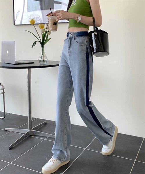 NANEA(ナネア)の「リメイク風色落ちデザインデニムストレートパンツ(デニムパンツ・レディース・ブルー・SMALL/MEDIUM/LARGE/X-LARGE)」の12枚目の写真