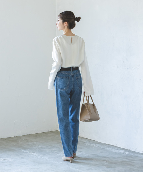 Noble（ノーブル）の「アセテートサテンプレーンブラウス（シャツ/ブラウス・レディース・ベージュ/ホワイト・FREE）」の21枚目の写真