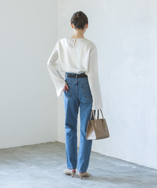 Noble（ノーブル）の「アセテートサテンプレーンブラウス（シャツ/ブラウス・レディース・ベージュ/ホワイト・FREE）」の16枚目の写真