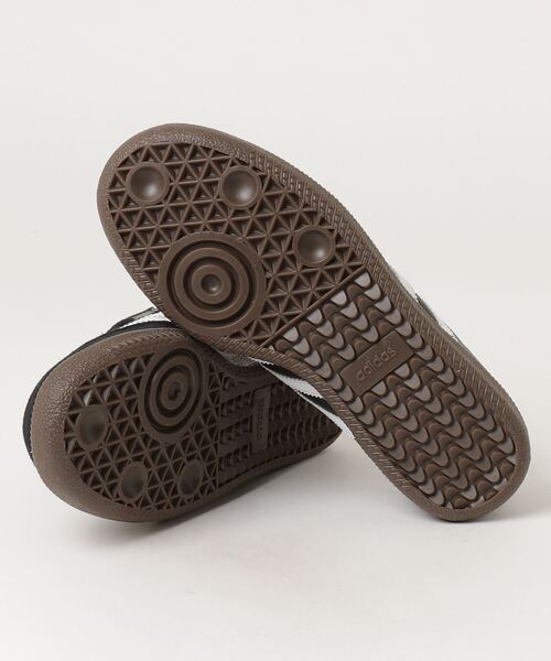 adidas（アディダス）の「adidas/アディダス SAMBA サンバ スニーカー テラス系 Ｔトウ 19000（スニーカー・レディース・ブラック×ブラック・23.5cm/24.0cm/24.5cm/25.0cm/25.5cm/26.0cm/26.5cm/27.0cm/27.5cm/28.0cm/23.0cm）」の3枚目の写真