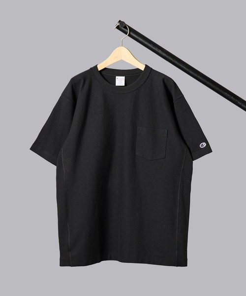 Champion(チャンピオン)の「【 Champion / チャンピオン 】REVERSE WEAVE SHORT POCKET SLEEVE T-SHIRT / リバースウィーブ ショートポケット スリーブ Tシャツ(Tシャツ/カットソー・メンズ・ブラック/ホワイト・X-LARGE/LARGE/MEDIUM)」の2枚目の写真