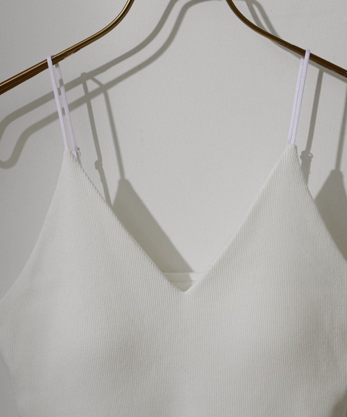 SALON adam et rope'（サロン アダム エ ロペ）の「コットンリブカップ付きVネックキャミソール（キャミソール・レディース・ブラック/ホワイト・FREE）」の20枚目の写真
