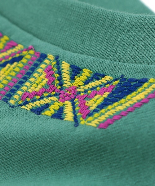 チチカカ(チチカカ)の「ドルマンコクーン刺繍プルオーバー(Tシャツ/カットソー・レディース・ベージュ/ブラック/カーキ/ターコイズブルー・FREE)」の22枚目の写真