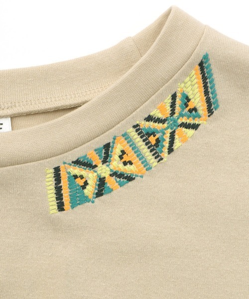 チチカカ(チチカカ)の「ドルマンコクーン刺繍プルオーバー(Tシャツ/カットソー・レディース・ベージュ/ブラック/カーキ/ターコイズブルー・FREE)」の18枚目の写真