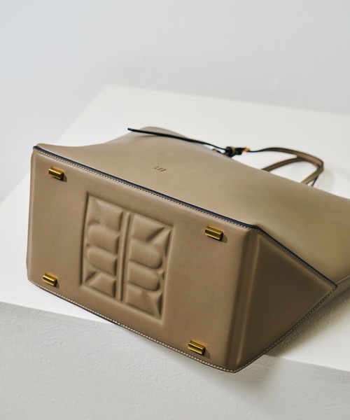 ROPE'（ロペ）の「Aretha Bag （アリーサ バッグ）【A4対応/ポーチ付き】【通勤】（トートバッグ・レディース・オフホワイト/ベージュ系その他・FREE）」の20枚目の写真