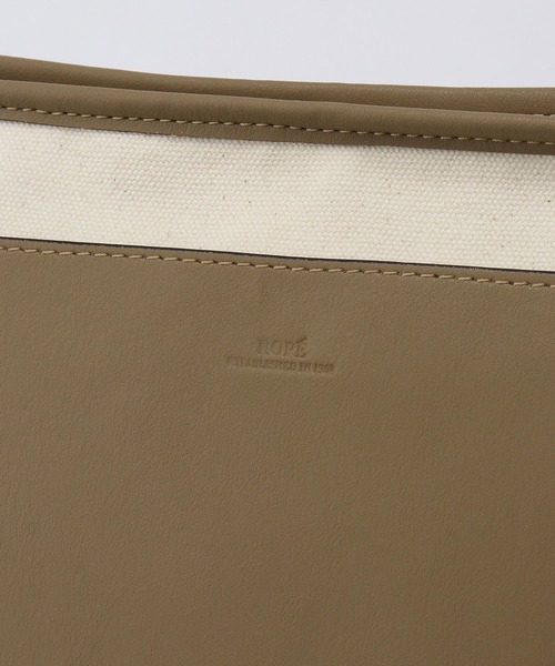 ROPE'（ロペ）の「Aretha Bag （アリーサ バッグ）【A4対応/ポーチ付き】【通勤】（トートバッグ・レディース・オフホワイト/ベージュ系その他・FREE）」の14枚目の写真
