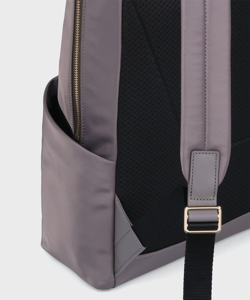 Paul Smith（ポールスミス）の「デイリー ナイロン リュック / 845064 WN732（バックパック/リュック・レディース・ブラック/ベージュ/グレー・FREE）」の11枚目の写真