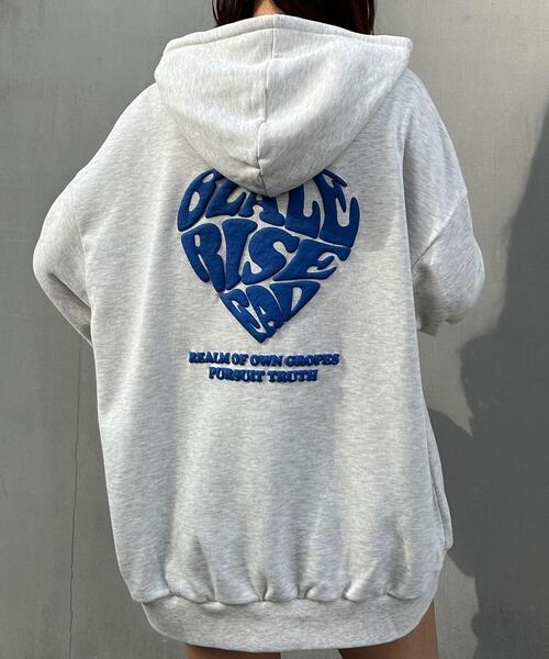 INGNI(イング)の「Backハートロゴチュニックパーカー(パーカー・レディース・オートミール/ブラック/オフホワイト・M)」の2枚目の写真