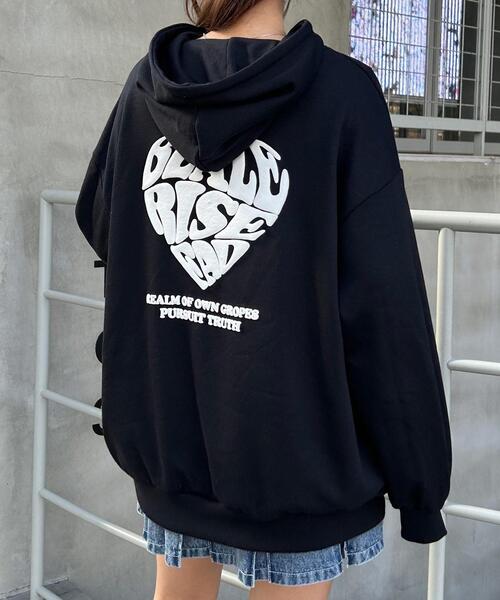 INGNI(イング)の「Backハートロゴチュニックパーカー(パーカー・レディース・オートミール/ブラック/オフホワイト・M)」の3枚目の写真