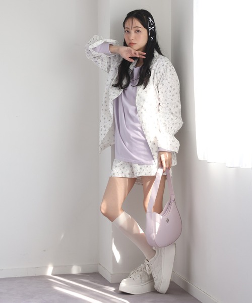 one after another NICE CLAUP(ワンアフターアナザーナイスクラップ)の「オーバーサイズアソートロンT(Tシャツ/カットソー・レディース・ホワイト×ブラック/杢グレー/ラベンダー/イエロー/ホワイト/ホワイト系その他/ブラック×ホワイト・FREE)」の19枚目の写真