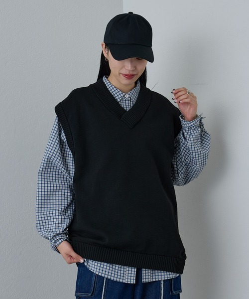 COLONY 2139（コロニートゥーワンスリーナイン）の「エアリーニットベスト（ベスト・メンズ・ブルー/ブラック・LARGE/MEDIUM）」の3枚目の写真