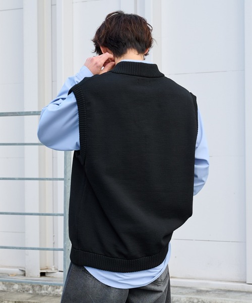 COLONY 2139（コロニートゥーワンスリーナイン）の「エアリーニットベスト（ベスト・メンズ・ブルー/ブラック・LARGE/MEDIUM）」の12枚目の写真