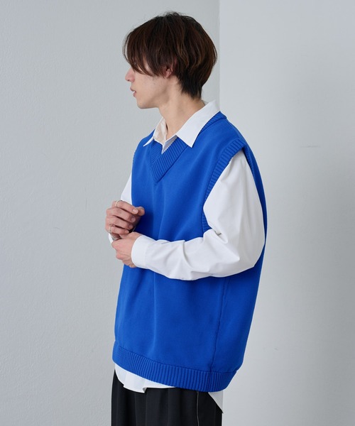 COLONY 2139（コロニートゥーワンスリーナイン）の「エアリーニットベスト（ベスト・メンズ・ブルー/ブラック・LARGE/MEDIUM）」の15枚目の写真