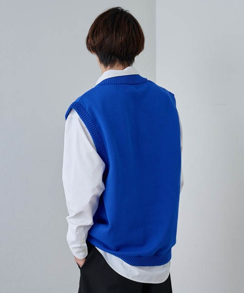 COLONY 2139（コロニートゥーワンスリーナイン）の「エアリーニットベスト（ベスト・メンズ・ブルー/ブラック・LARGE/MEDIUM）」の16枚目の写真
