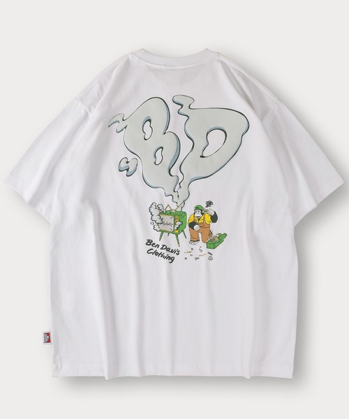 BEN DAVIS(ベンデイビス)の「【BENDAVIS/ベンデイビス】BEN SMOKING TV TEE/BDブランドイニシャルTシャツ/バックプリント/オーバーサイズ(Tシャツ/カットソー・メンズ・マスタード/グリーン/チャコールグレー/ホワイト・M/L/XL)」の8枚目の写真