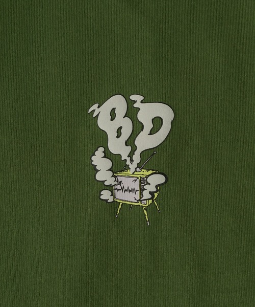 BEN DAVIS(ベンデイビス)の「【BENDAVIS/ベンデイビス】BEN SMOKING TV TEE/BDブランドイニシャルTシャツ/バックプリント/オーバーサイズ(Tシャツ/カットソー・メンズ・マスタード/グリーン/チャコールグレー/ホワイト・M/L/XL)」の14枚目の写真