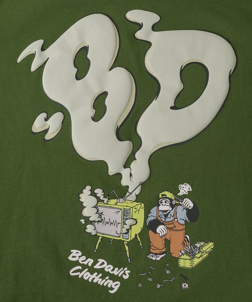 BEN DAVIS(ベンデイビス)の「【BENDAVIS/ベンデイビス】BEN SMOKING TV TEE/BDブランドイニシャルTシャツ/バックプリント/オーバーサイズ(Tシャツ/カットソー・メンズ・マスタード/グリーン/チャコールグレー/ホワイト・M/L/XL)」の15枚目の写真
