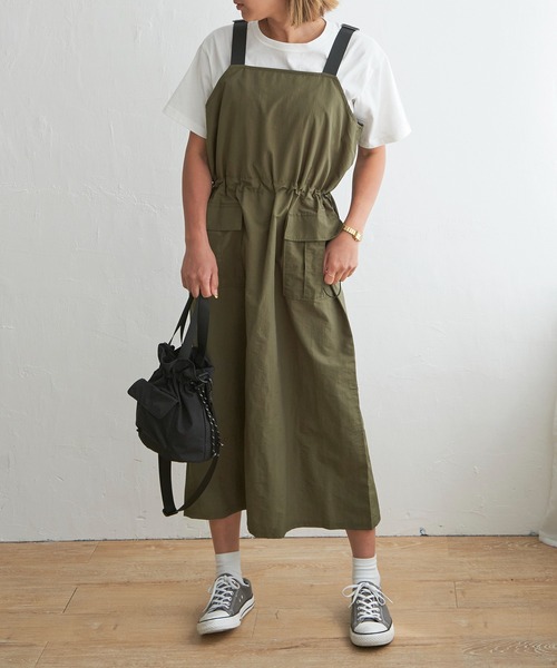 LBC（エルビーシー）の「ナイロンワークジャンスカ（ワンピース・レディース・ダークオリーブ/ブラック・M）」の20枚目の写真