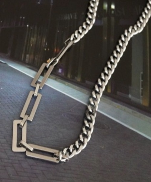 A‘gem 9（エージェムナイン）の「A'GEM/9 × .kom 『KANSAI STUDIO/カンサイスタジオ』 ポイントチェーンネックレス（ネックレス・レディース・シルバー・FREE）」の6枚目の写真