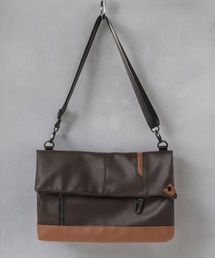 w*lt(ウォルト) キーフック付き2WAY口折れショルダー