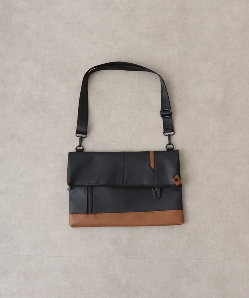 セール】w*lt(ｳｫﾙﾄ) キーフック付き2WAY口折れショルダー