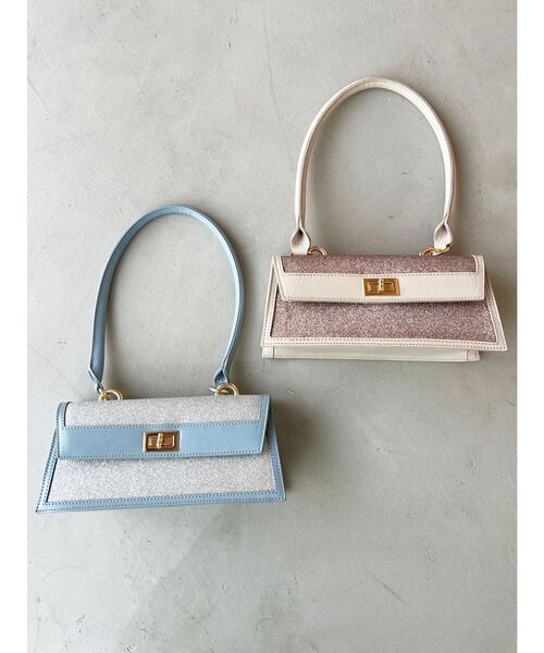 MERCURYDUO（マーキュリーデュオ）の「シャイニーイーストウエストBAG（ボディバッグ/ウエストポーチ・レディース・ベージュ/ライトブルー・FREE）」の4枚目の写真