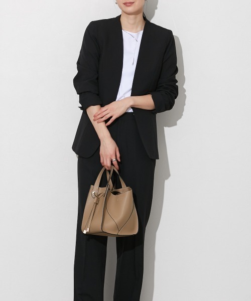 slattgir（スラットジール）の「高身長　ONにもOFFにも使えるキレイ見えドルマンスリーブカットソー（トールサイズ）（Tシャツ/カットソー・レディース・ベージュ/ブラック/オフホワイト/ミント・3L/4L/5L/LL/M/L）」の12枚目の写真