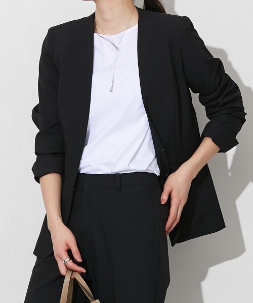 slattgir（スラットジール）の「高身長　ONにもOFFにも使えるキレイ見えドルマンスリーブカットソー（トールサイズ）（Tシャツ/カットソー・レディース・ベージュ/ブラック/オフホワイト/ミント・3L/4L/5L/LL/M/L）」の11枚目の写真