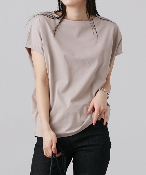 slattgir（スラットジール）の「高身長　ONにもOFFにも使えるキレイ見えドルマンスリーブカットソー（トールサイズ）（Tシャツ/カットソー・レディース・ベージュ/ブラック/オフホワイト/ミント・3L/4L/5L/LL/M/L）」の17枚目の写真