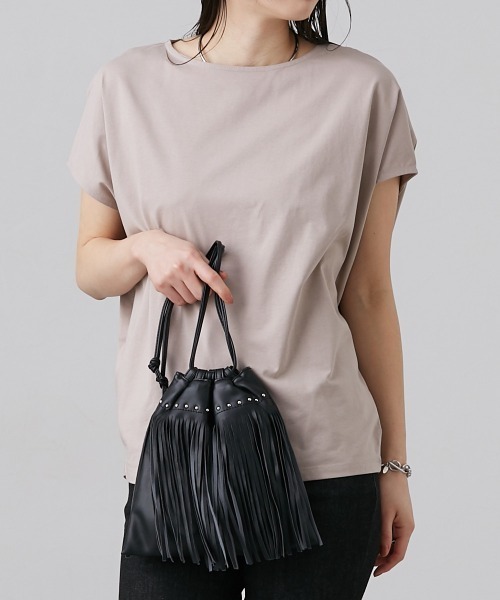 slattgir（スラットジール）の「高身長　ONにもOFFにも使えるキレイ見えドルマンスリーブカットソー（トールサイズ）（Tシャツ/カットソー・レディース・ベージュ/ブラック/オフホワイト/ミント・3L/4L/5L/LL/M/L）」の20枚目の写真