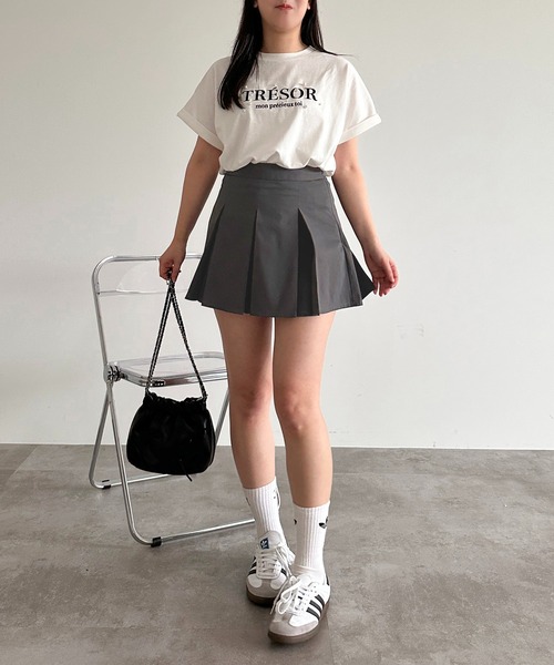 apres jour mignon(アプレジュールミニョン)の「パールロゴTシャツ【ZOZOTOWN限定アイテム】(Tシャツ/カットソー・レディース・ブルー/オフホワイト/ブラック・フリー/X-LARGE)」の18枚目の写真