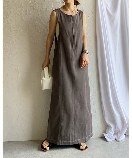 She's Closet(シーズクローゼット)の「ステッチ配色タイトIラインロングフロントジップジャンパースカートワンピース(ジャンパースカート・レディース・ベージュ/ブラック/グレー・FREE)」の11枚目の写真