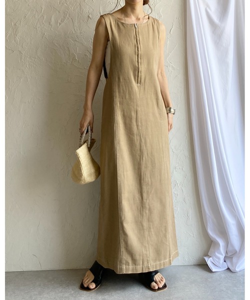 She's Closet(シーズクローゼット)の「ステッチ配色タイトIラインロングフロントジップジャンパースカートワンピース(ジャンパースカート・レディース・ベージュ/ブラック/グレー・FREE)」の12枚目の写真