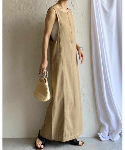 She's Closet(シーズクローゼット)の「ステッチ配色タイトIラインロングフロントジップジャンパースカートワンピース(ジャンパースカート・レディース・ベージュ/ブラック/グレー・FREE)」の13枚目の写真