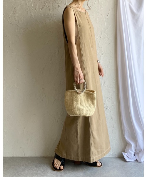 She's Closet(シーズクローゼット)の「ステッチ配色タイトIラインロングフロントジップジャンパースカートワンピース(ジャンパースカート・レディース・ベージュ/ブラック/グレー・FREE)」の15枚目の写真