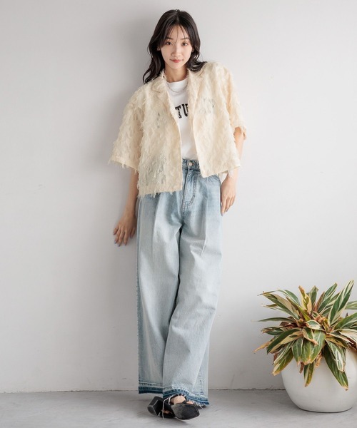 LOWRYS FARM（ローリーズファーム）の「フェザーショートシャツＳＳ　110205（シャツ/ブラウス・レディース・ブルー/アイボリー/ブラック・FREE）」の5枚目の写真