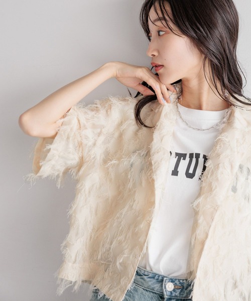 LOWRYS FARM（ローリーズファーム）の「フェザーショートシャツＳＳ　110205（シャツ/ブラウス・レディース・ブルー/アイボリー/ブラック・FREE）」の7枚目の写真
