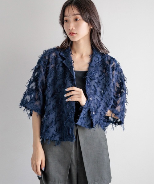LOWRYS FARM（ローリーズファーム）の「フェザーショートシャツＳＳ　110205（シャツ/ブラウス・レディース・ブルー/アイボリー/ブラック・FREE）」の10枚目の写真