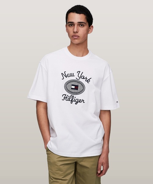 TOMMY HILFIGER(トミーヒルフィガー)の「ニューヨーククレストTシャツ(Tシャツ/カットソー・メンズ・レッド/ホワイト・X-LARGE/MEDIUM/SMALL/LARGE)」の3枚目の写真