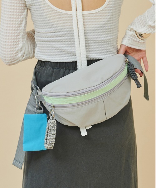 CONTROL FREAK / CTFK（コントロールフリーク）の「CONTROL FREAK / CTFK（コントロールフリーク）撥水ナイロンウエストポーチ（ボディバッグ/ウエストポーチ・レディース・ブラック/サンドグレー/モスグリーン/マスタード/グレー・FREE）」の2枚目の写真