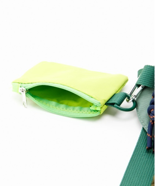 CONTROL FREAK / CTFK（コントロールフリーク）の「CONTROL FREAK / CTFK（コントロールフリーク）撥水ナイロンウエストポーチ（ボディバッグ/ウエストポーチ・レディース・ブラック/サンドグレー/モスグリーン/マスタード/グレー・FREE）」の6枚目の写真
