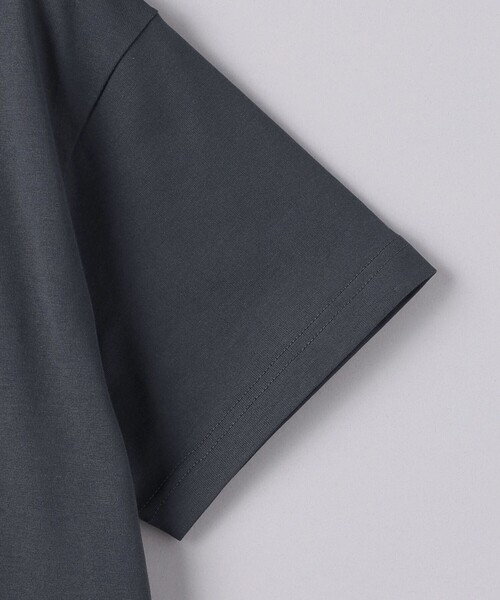 UNITED ARROWS（ユナイテッドアローズ）の「【別注】＜VIBTEX＞クルーネック Tシャツ-抗菌・防臭-（Tシャツ/カットソー・メンズ・ホワイト/ブラック/ダークグレー・S/M/L）」の15枚目の写真