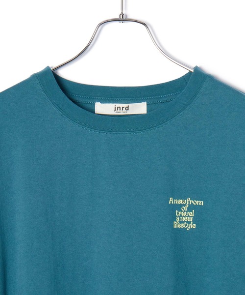  j.n.r.d（ジェー・エヌ・アール・ディー）の「【YANBARU HOSTELコラボ】j.n.r.d/YANBARU HOSTEL フォレストTシャツ（Tシャツ/カットソー・メンズ・グリーン/ホワイト・L/LL/M）」の6枚目の写真